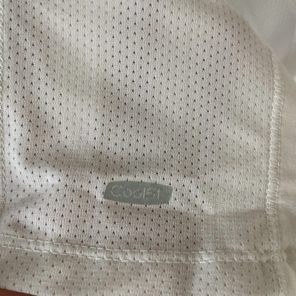 Alo Sport coolfit white tee size XL